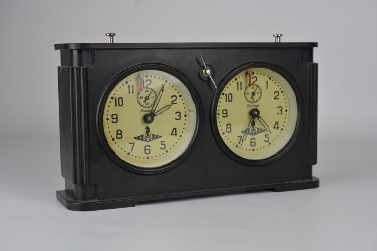 REF1596 Large Chess Timer Antique Chess Shop