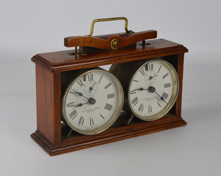 REF1526 Fattorini chess timer. Antique Chess Shop